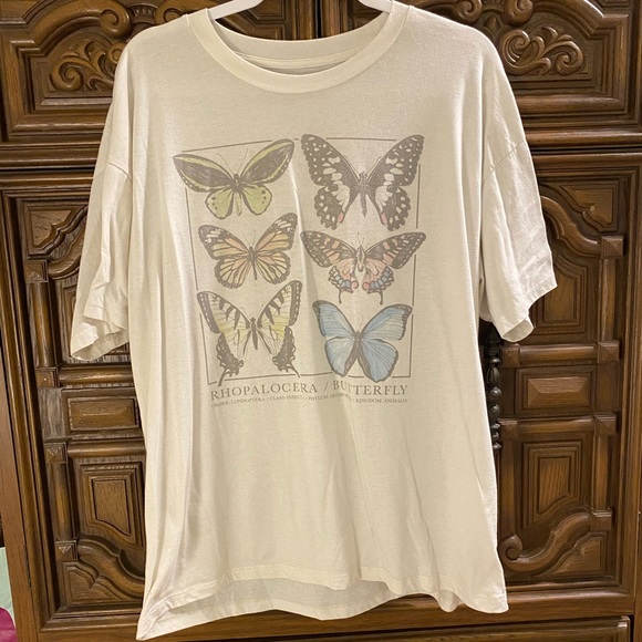 Oversized Butterfly Tshirt 